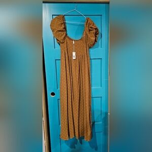 Rylee + Cru Dress.  NWT.  Size M.  Brown